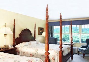 The Shire Hotel 3*