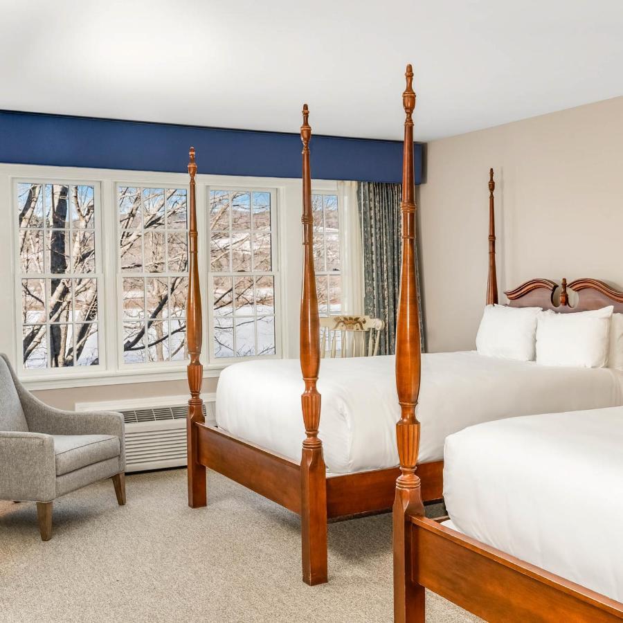 Hotel The Shire