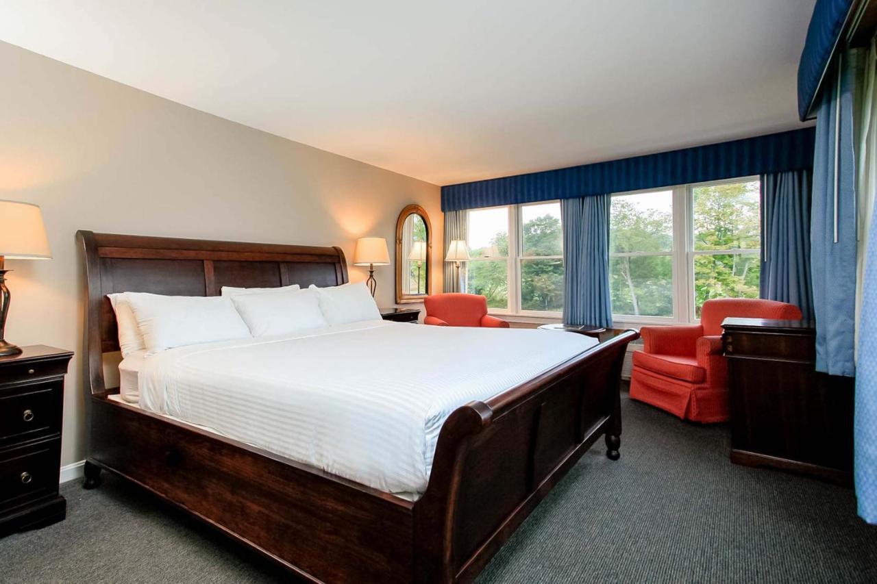 The Shire Hotel Woodstock