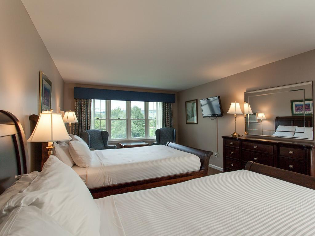 Hotel The Shire Woodstock