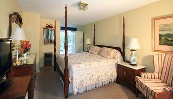 Hotel The Shire Woodstock